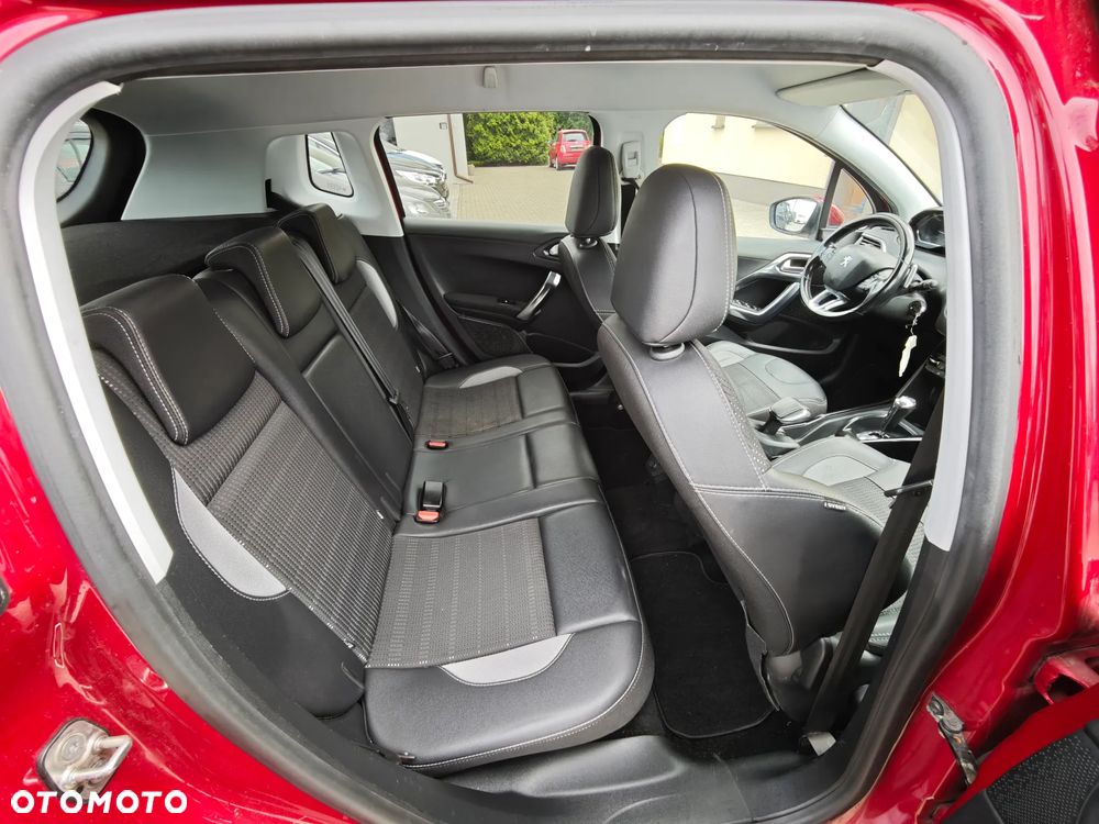 Peugeot 2008 - 14