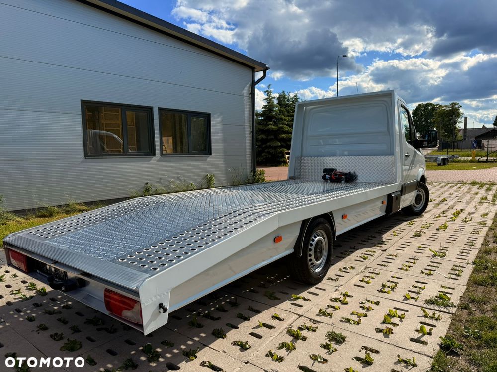 Mercedes-Benz Sprinter - 6