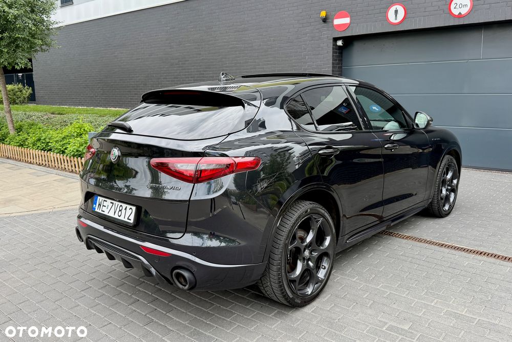 Alfa Romeo Stelvio 2.0 Turbo Estrema Q4 - 4