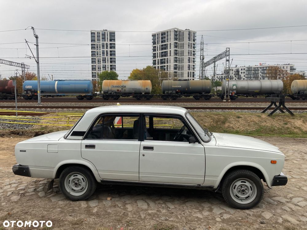 Lada 2107 - 6