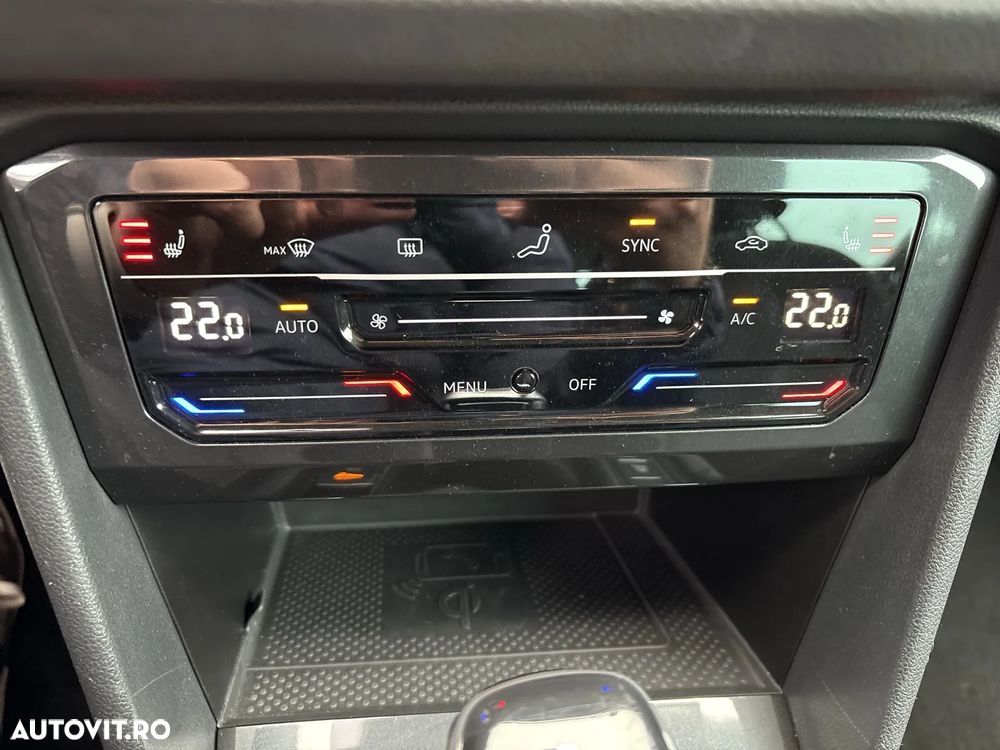 Volkswagen Tiguan 2.0 TDI SCR 4MOTION DSG Elegance - 16