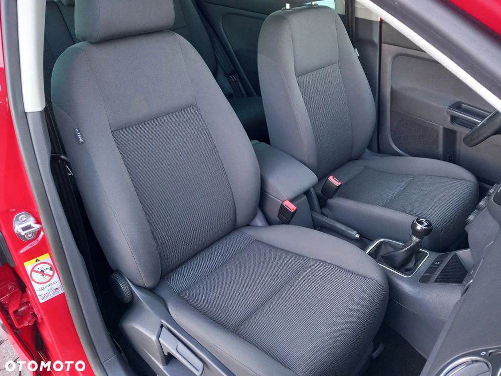 Volkswagen Golf Plus - 10