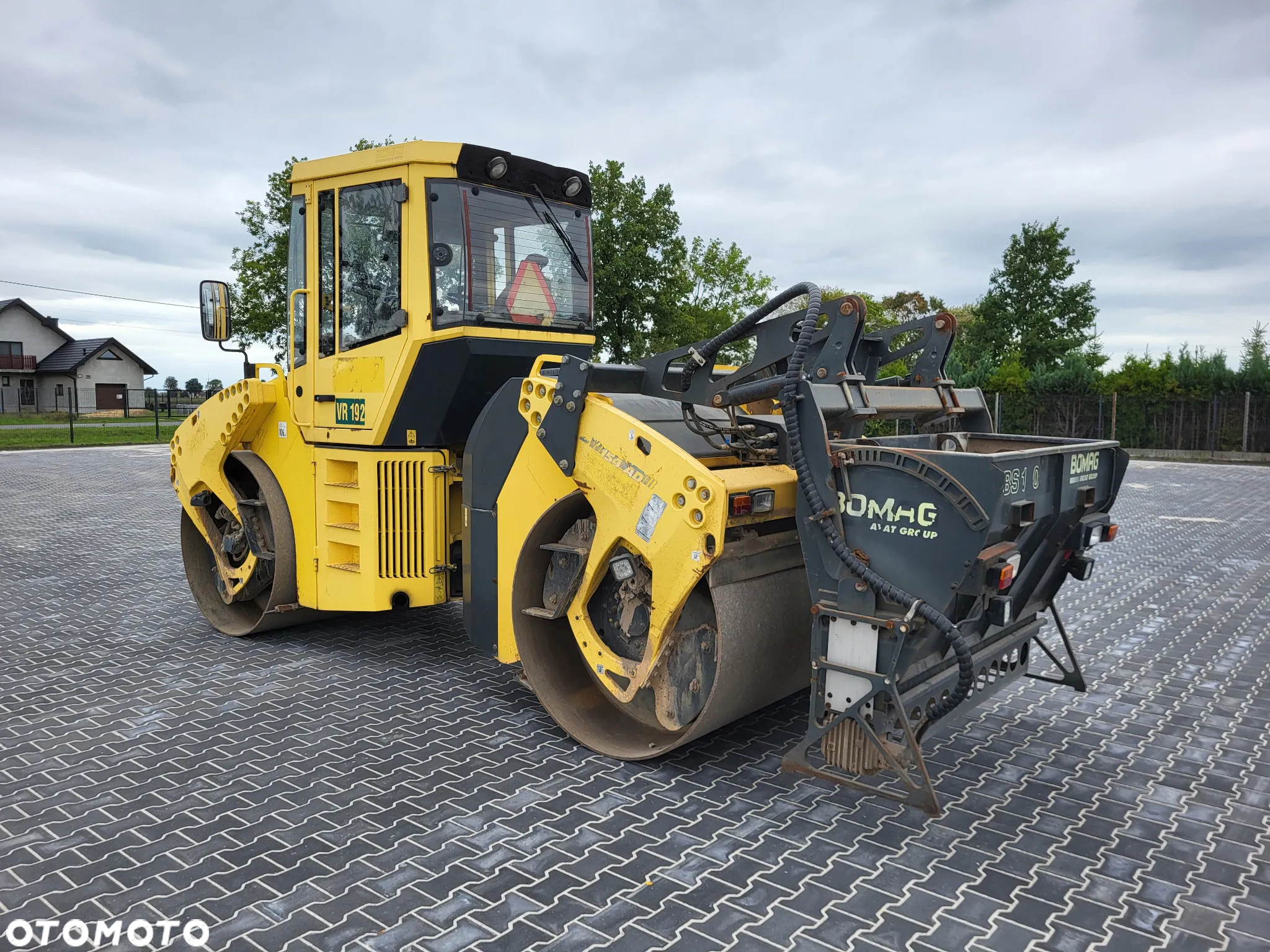 Bomag 154 AD + Rozsypywacz do grysu - 4