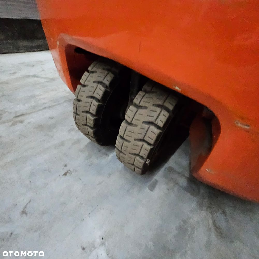 Toyota Jak NOWY wózek widłowy TOYOTA 8FBEK16T tylko 305mth Triplex Kabina 4 sekcje - 4