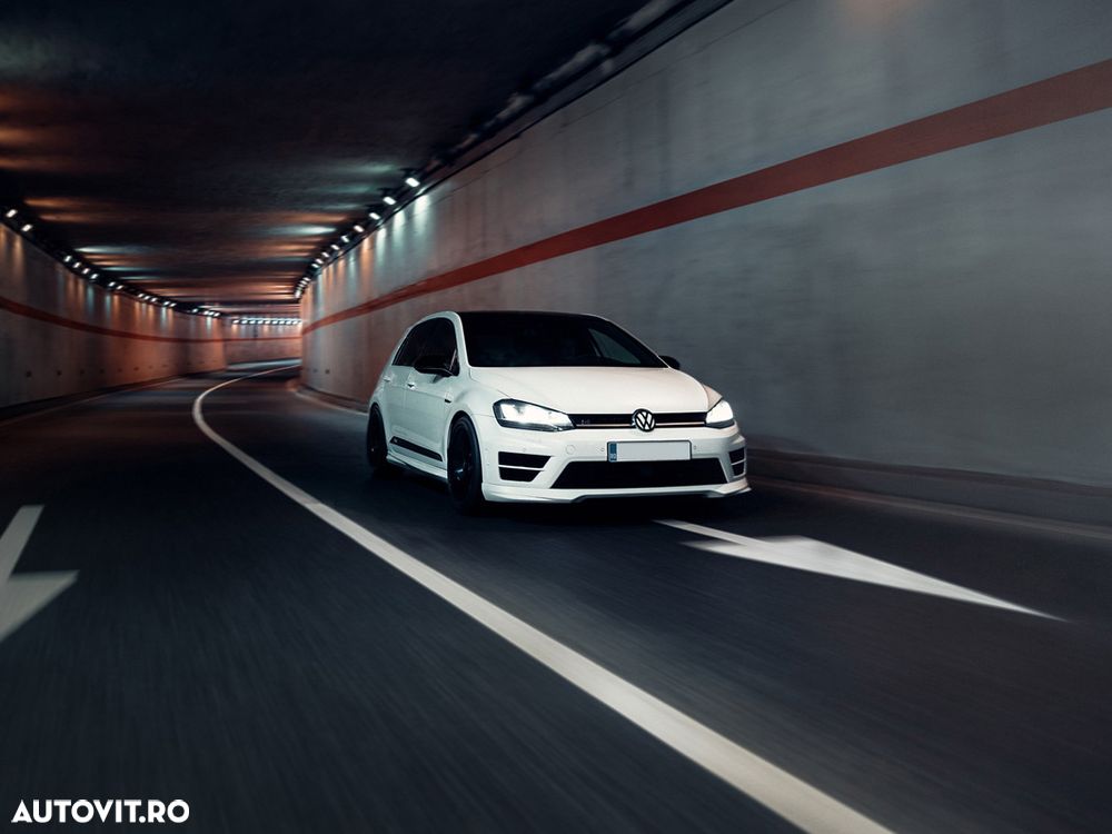 Volkswagen Golf - 3
