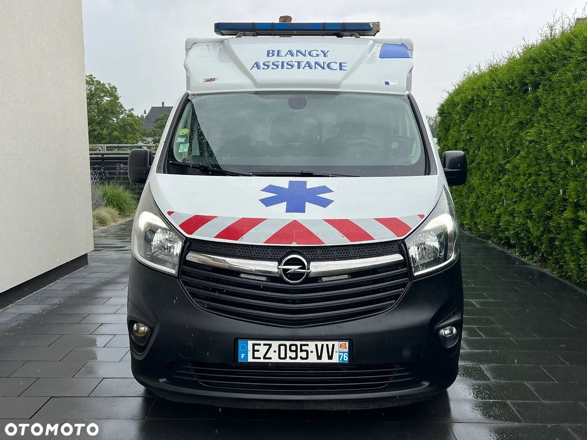 Opel Vivaro Kontener Karetka Kamper Ambulans Ambulance EN1789 - 2
