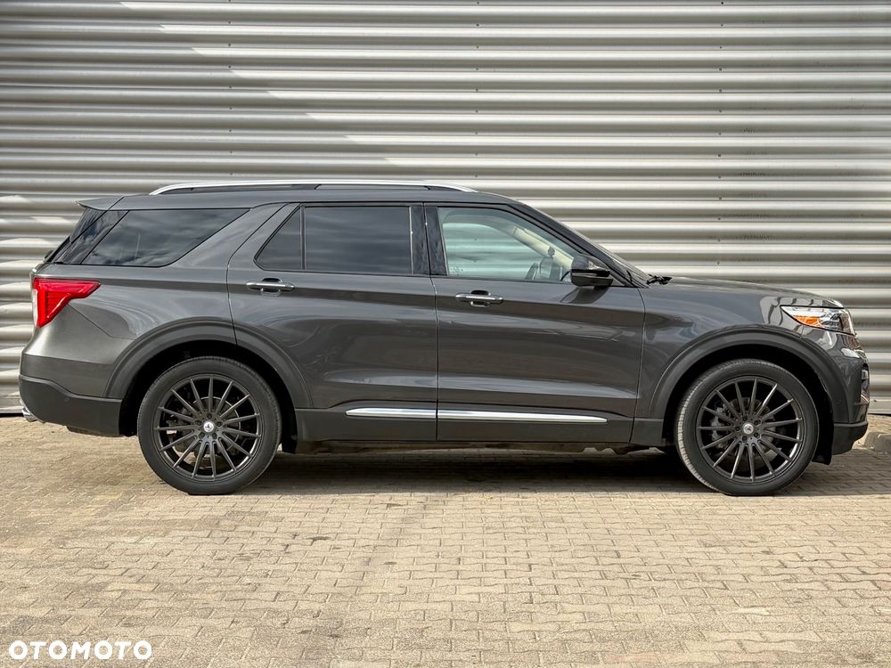 Ford Explorer EcoBoost Plug-in Hybrid ST-LINE - 6
