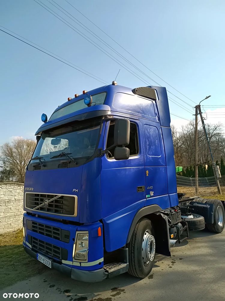 Volvo FH 440 STANDARD MANUAL LODÓWKA KLIMA - 3