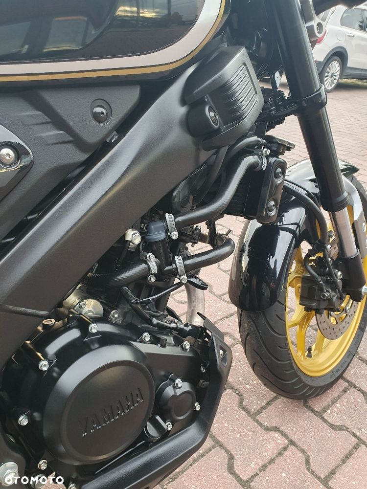 Yamaha XSR - 32