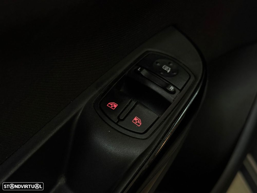 Opel Corsa 1.2 Color Edition - 19