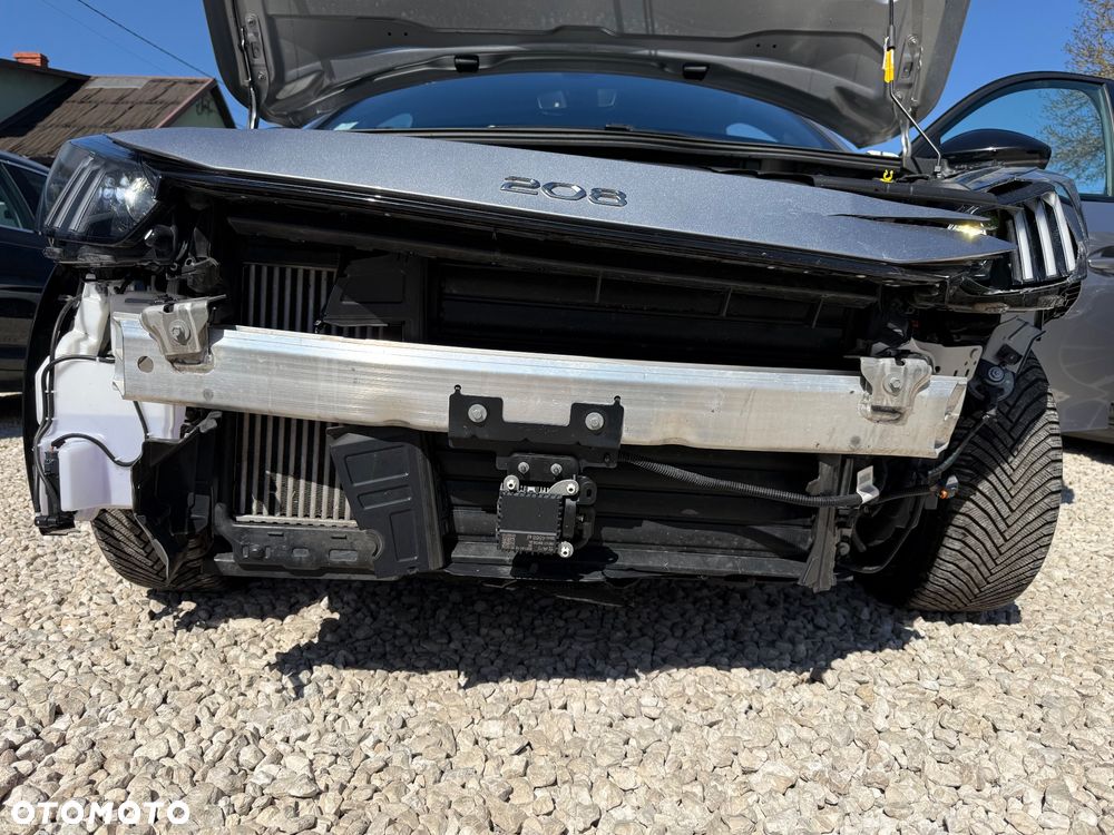 Peugeot 208 - 27