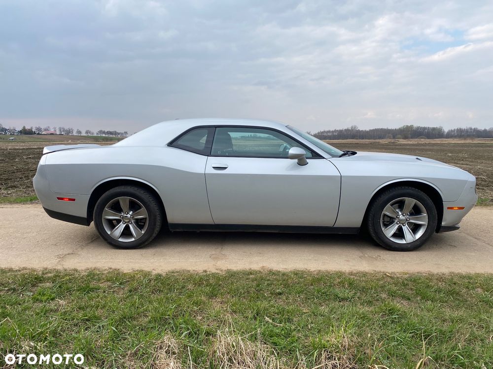 Dodge Challenger 3.6 SXT - 2