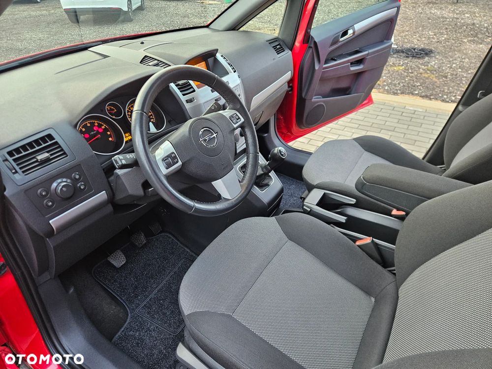 Opel Zafira 1.8 Family Plus - 10