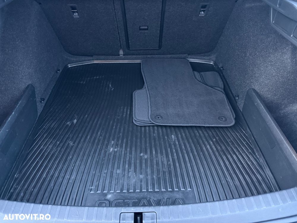 Skoda Octavia 1.5 TSI DSG MHEV Ambition - 35