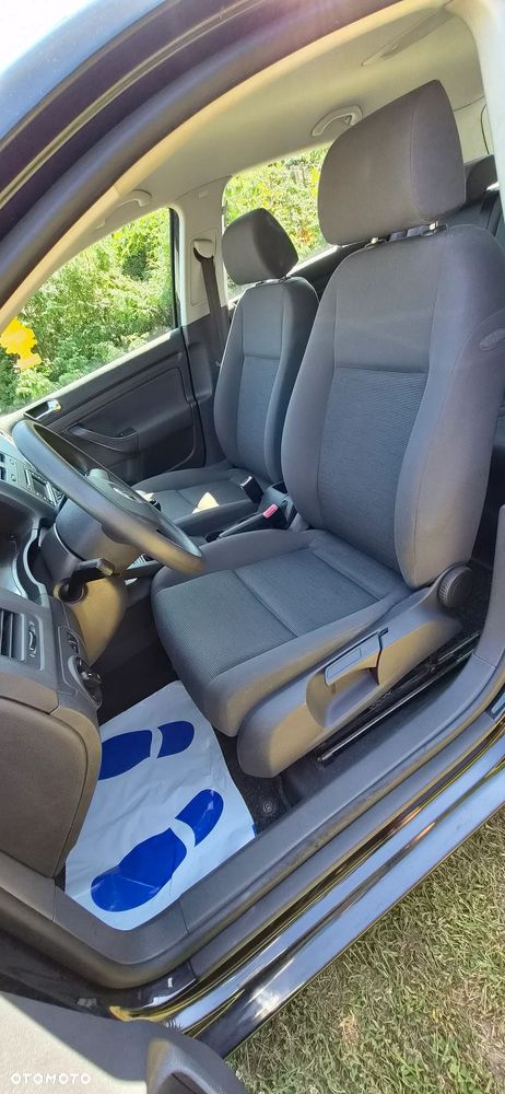 Volkswagen Golf - 9