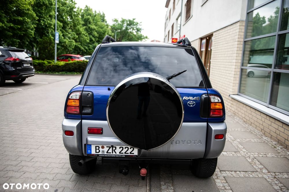 Toyota RAV4 - 5