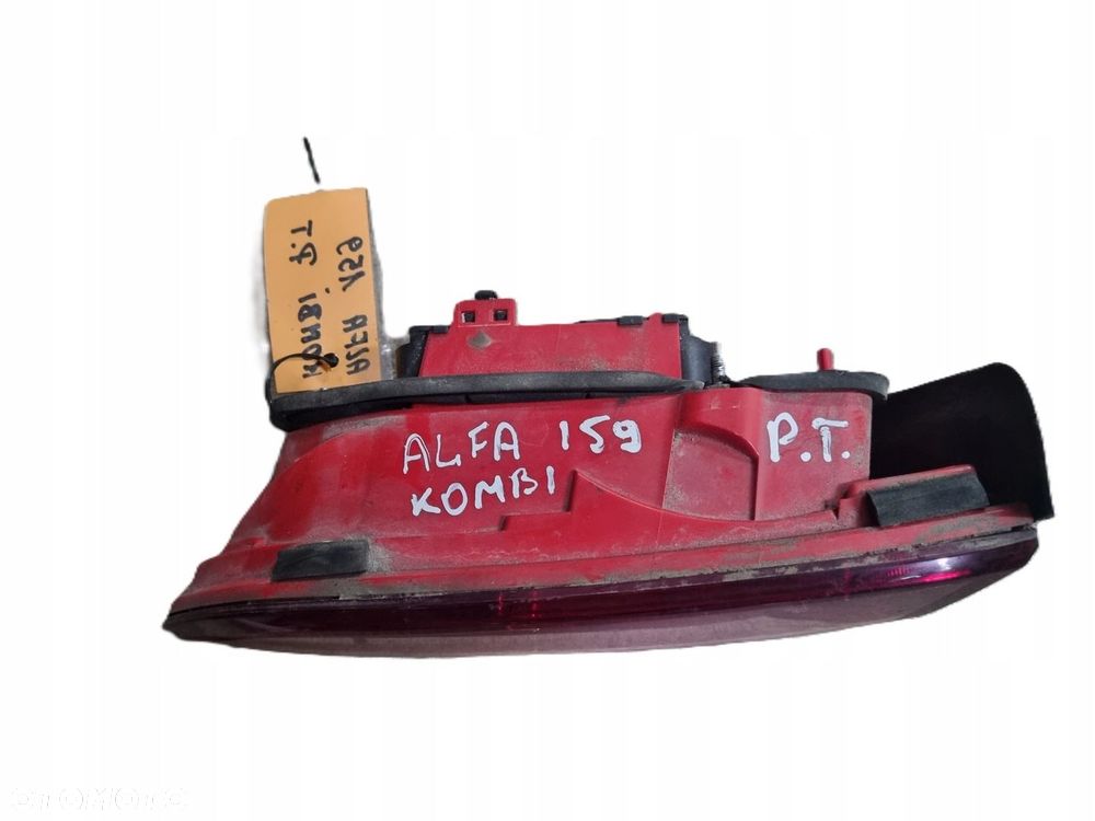 ALFA ROMEO 159 05-11 KOMBI LAMPA PRAWY TYŁ PRAWA TYLNA PT W KLAPĘ EU - 2