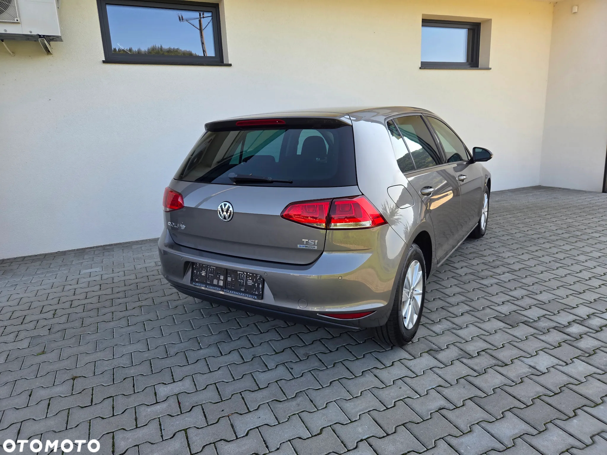 Volkswagen Golf - 4