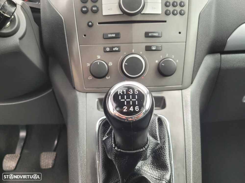 Opel Zafira 1.9 CDTi Cosmo - 17