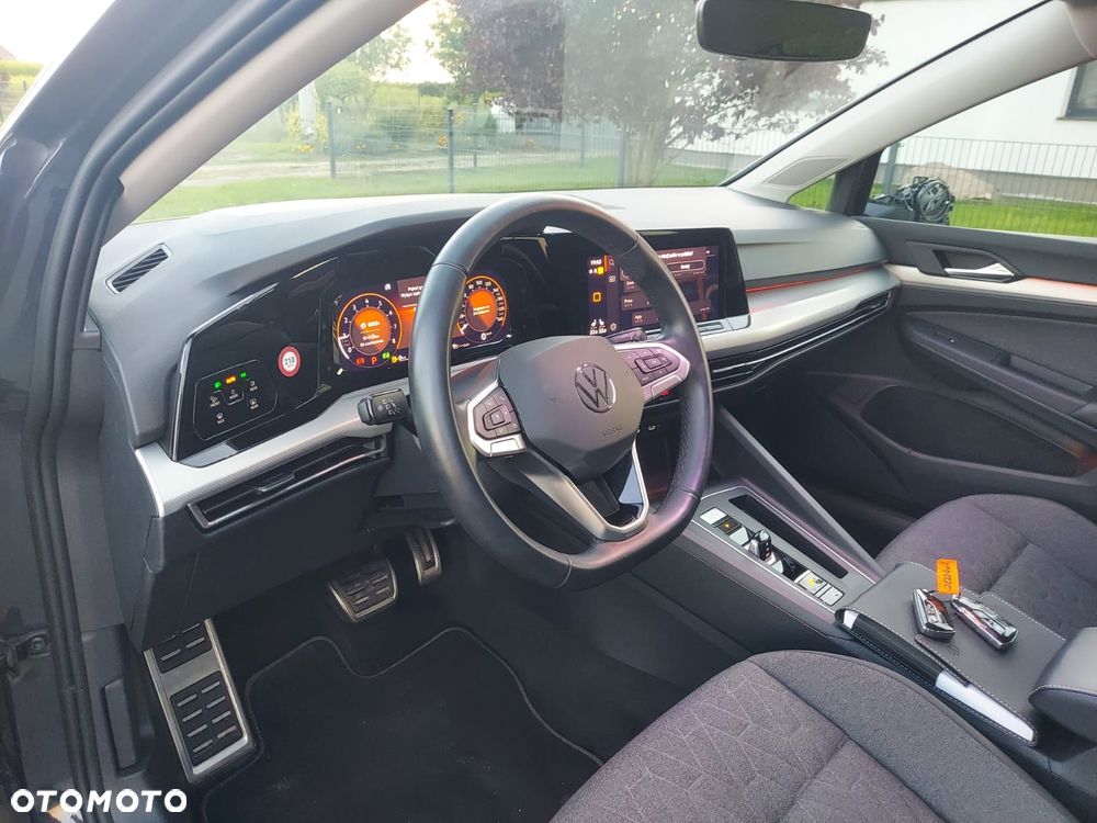 Volkswagen Golf 1.0 eTSI OPF DSG Move - 19
