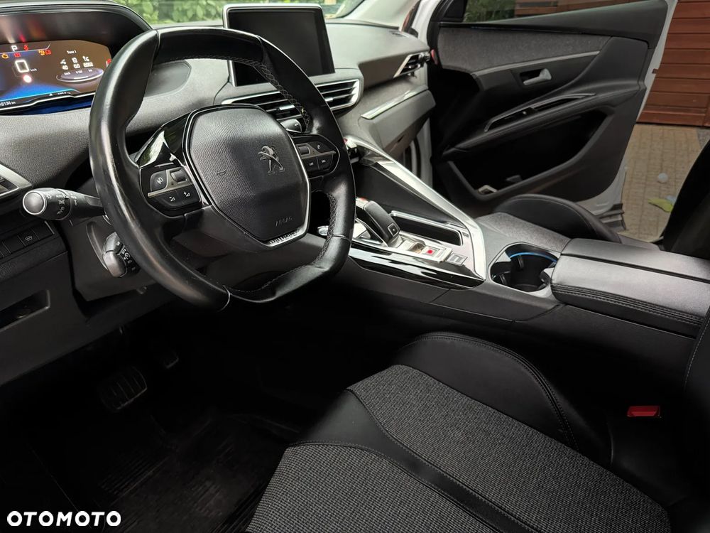 Peugeot 5008 1.6 PureTech Allure S&S EAT8 - 5