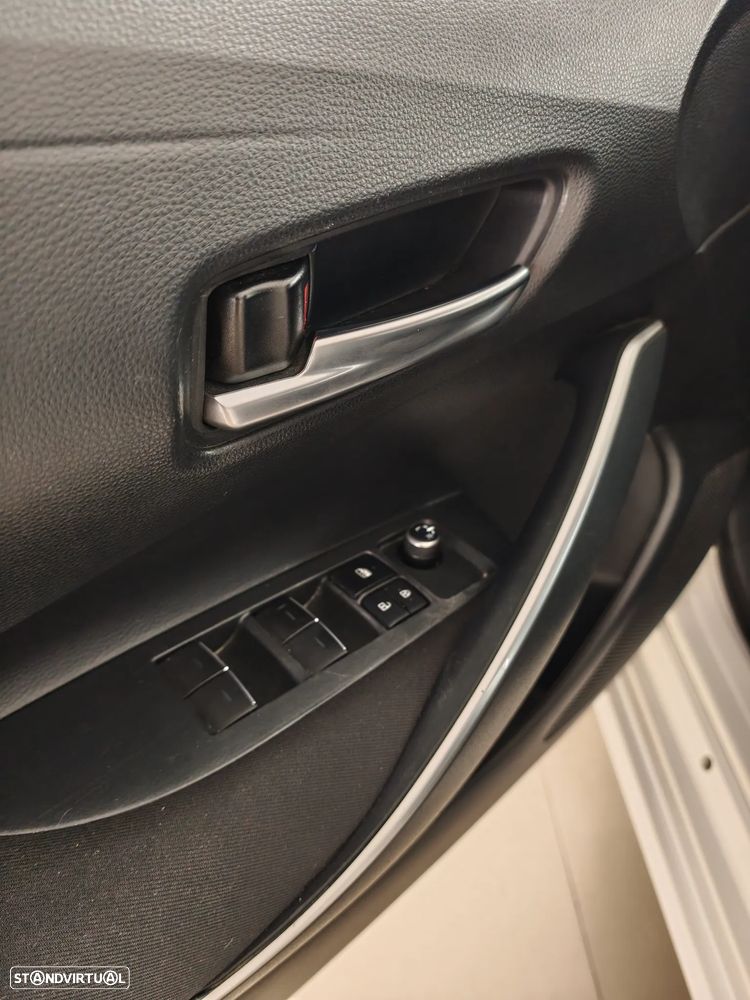 Toyota Corolla - 14