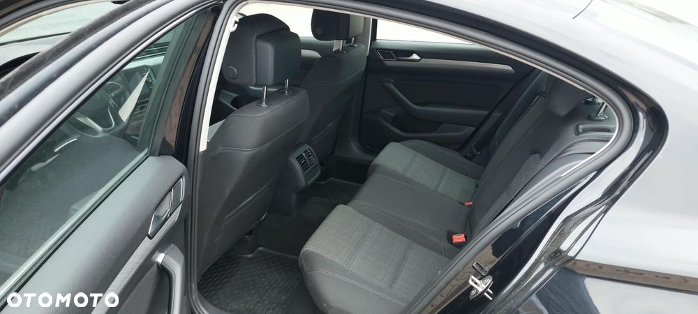 Volkswagen Passat 1.5 TSI EVO Business DSG - 4