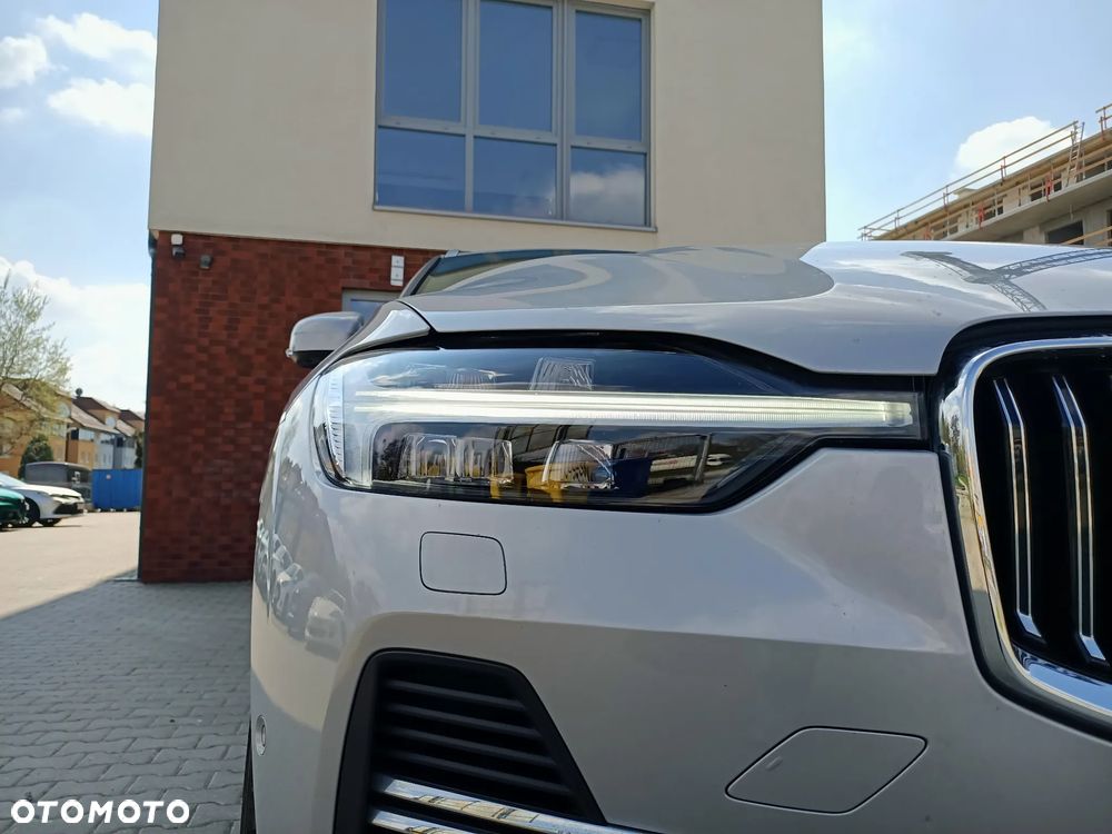 Volvo XC 60 T8 Plug-In Hybrid AWD Ultimate Bright - 40