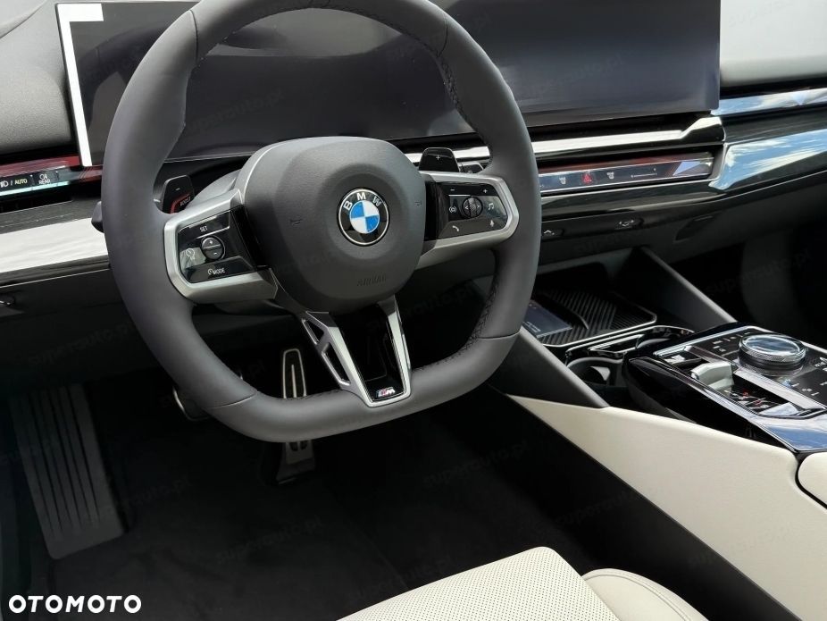 BMW Seria 5 520i mHEV M Sport - 8