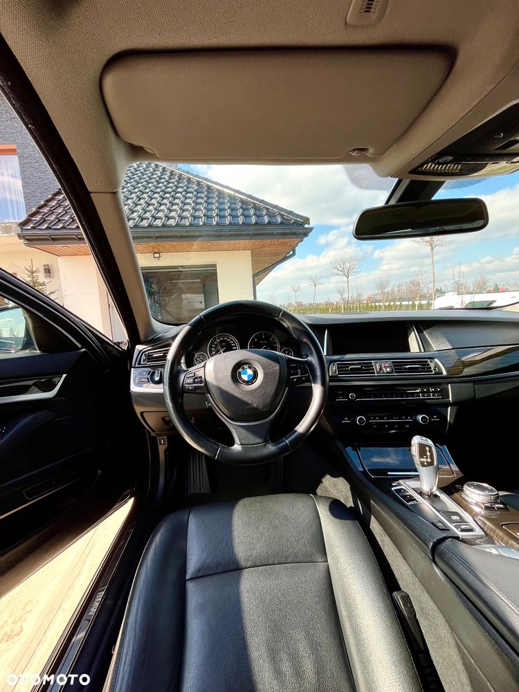 BMW Seria 5 530d Luxury Line - 21