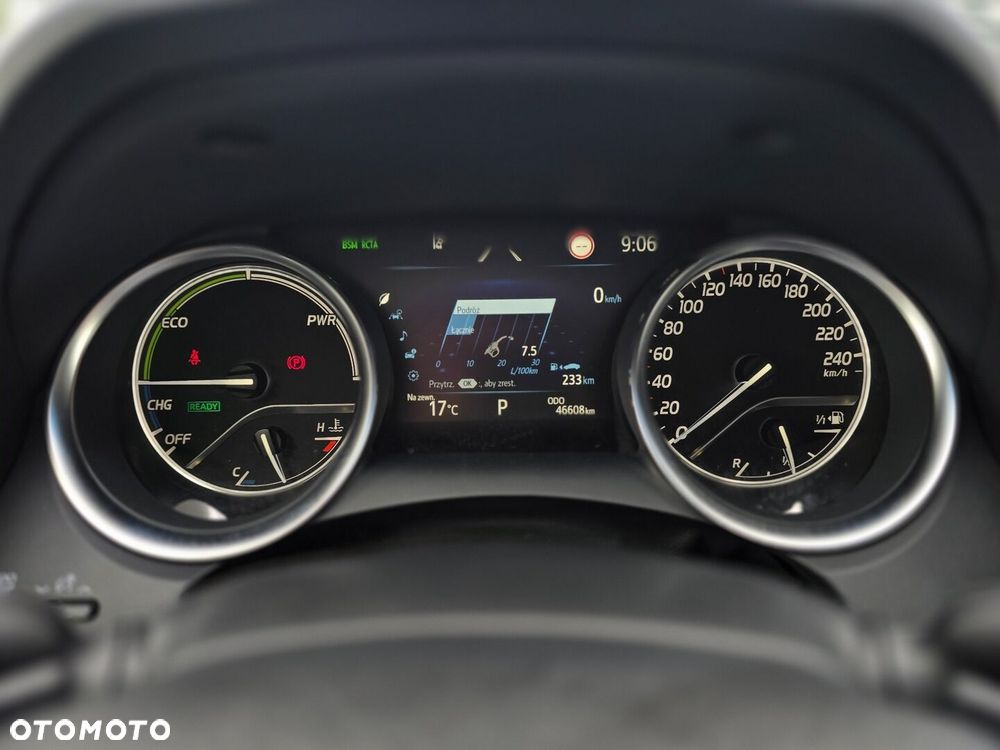 Toyota Camry 2.5 Hybrid Executive CVT - 11