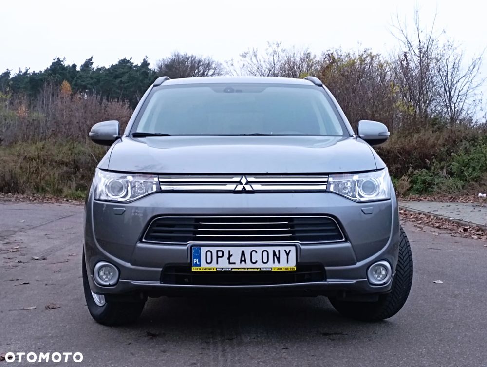 Mitsubishi Outlander - 9