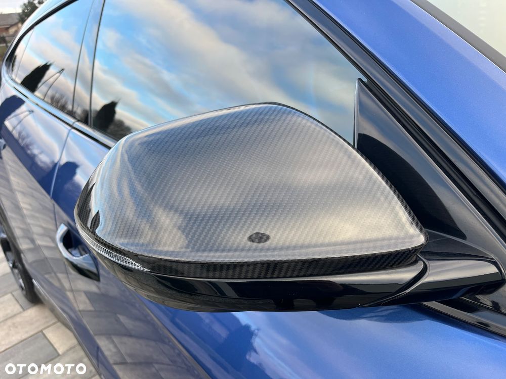 Lamborghini Urus - 14