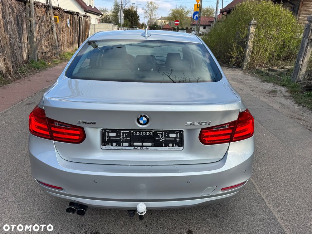 BMW Seria 3 328i xDrive Sport Line - 6