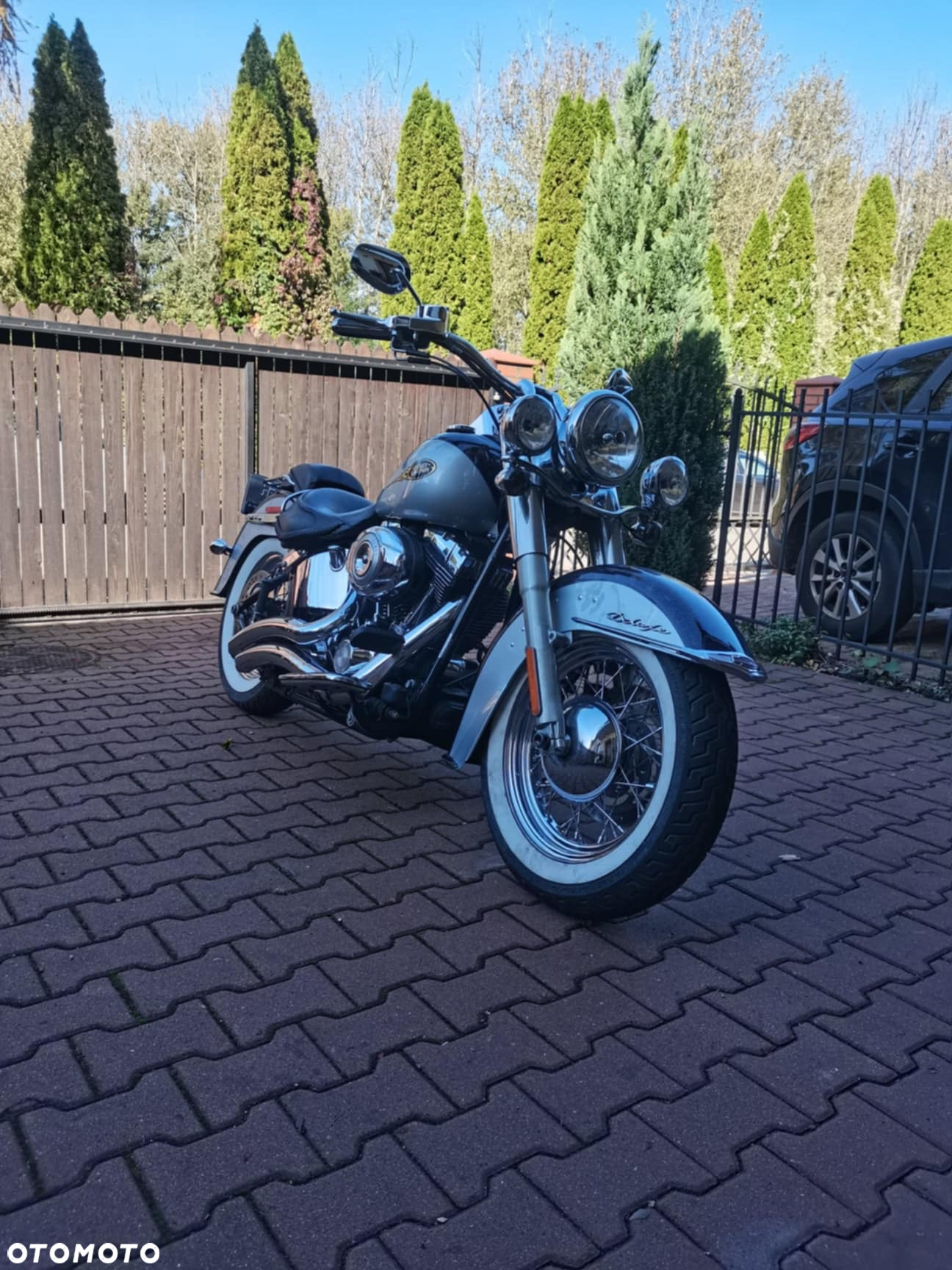 Harley-Davidson Softail Deluxe - 23