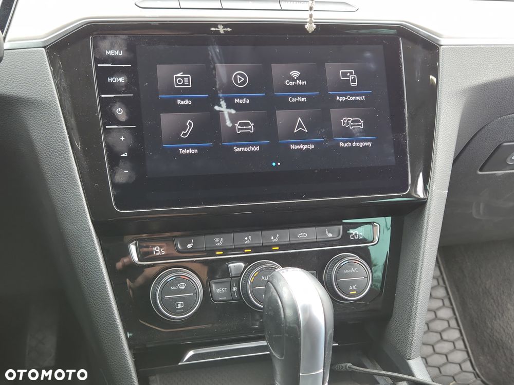 Volkswagen Passat 2.0 TDI SCR Highline DSG - 13