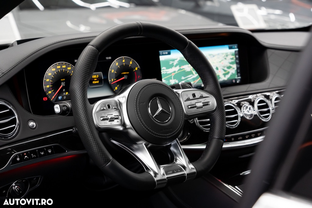 Mercedes-Benz S 560 4MATIC Long Aut. - 33
