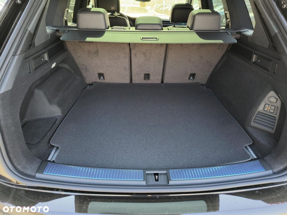 Volkswagen Touareg 3.0 V6 TDI 4Motion R-Line Final Edition - 18