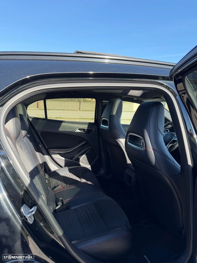 Mercedes-Benz GLA 220 CDI AMG Line 4-Matic - 11