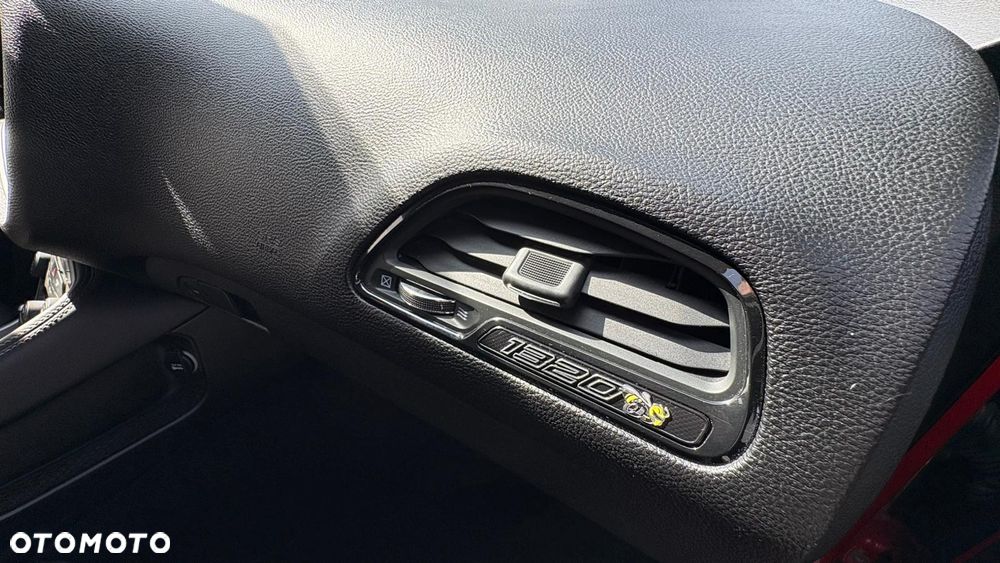 Dodge Challenger 6.4 Scat Pack - 15