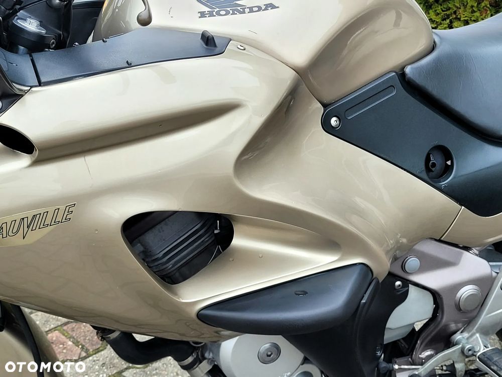 Honda Deauville - 23