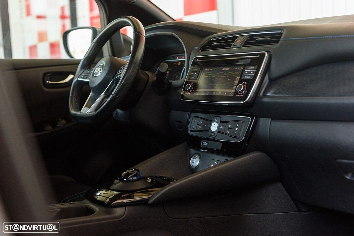 Nissan Leaf Acenta - 25