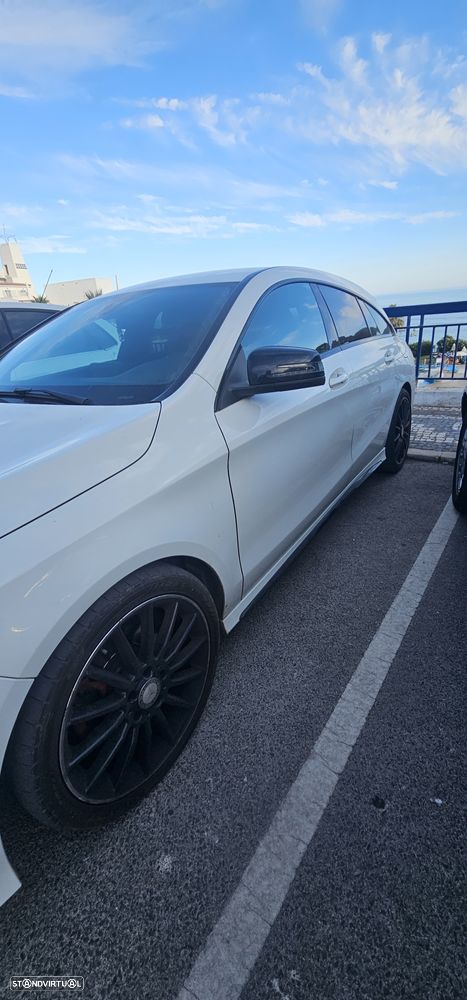 Mercedes-Benz CLA 200 d Shooting Brake AMG Line Aut. - 4
