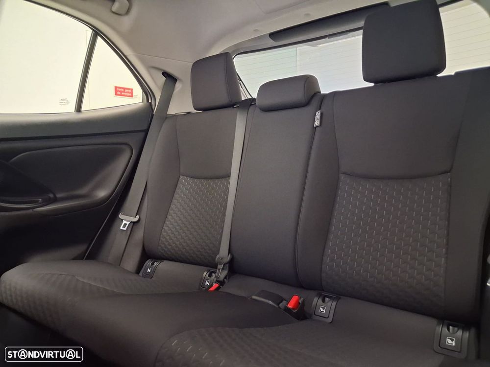Toyota Yaris Cross 1.5 HDF Comfort Plus - 41