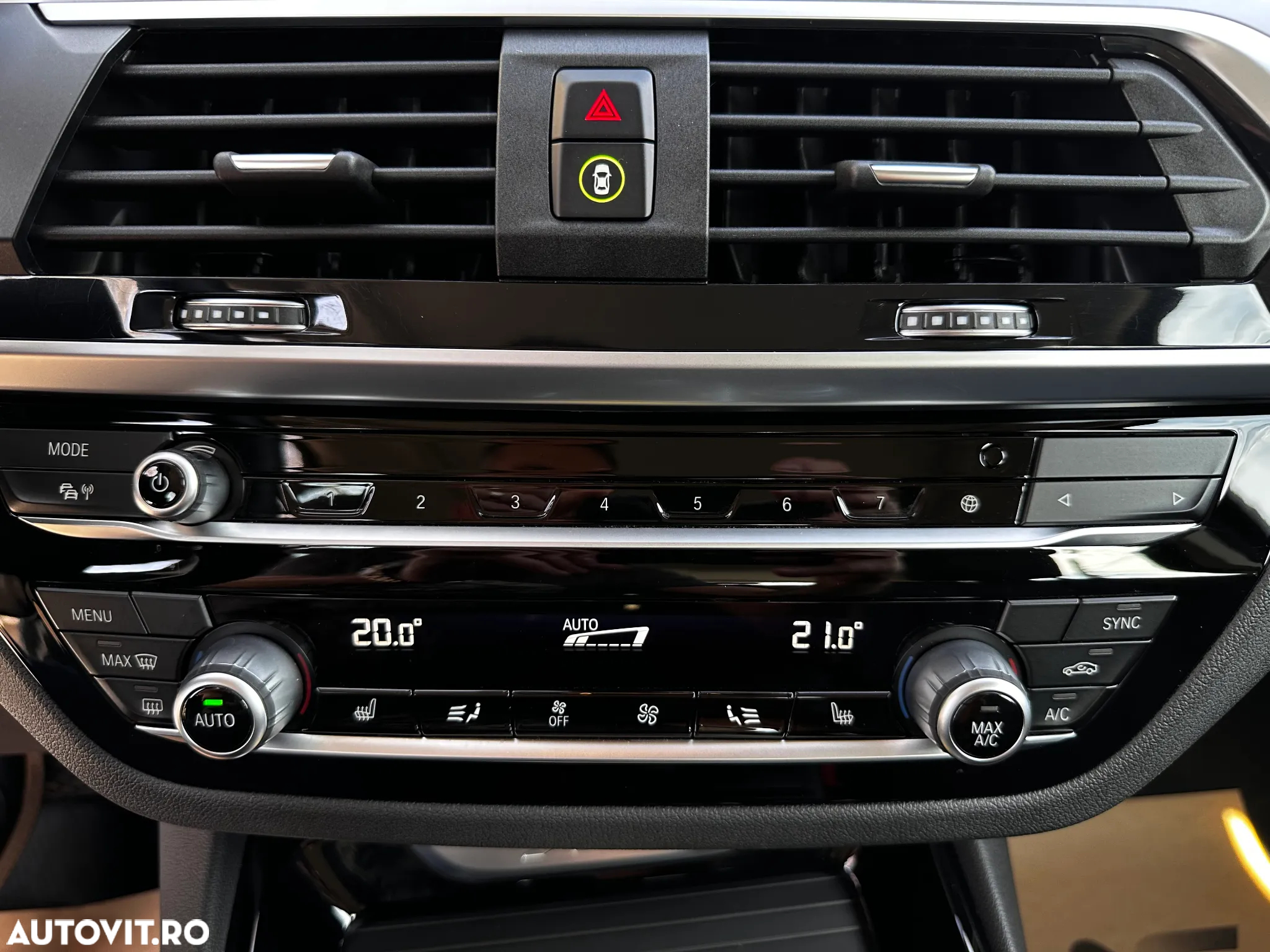 BMW X3 xDrive30e AT PHEV - 27