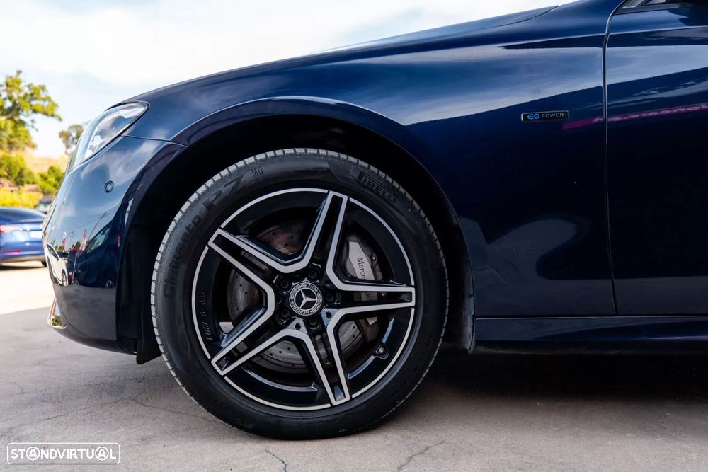 Mercedes-Benz E 300 de 4Matic T 9G-TRONIC AMG Line - 7