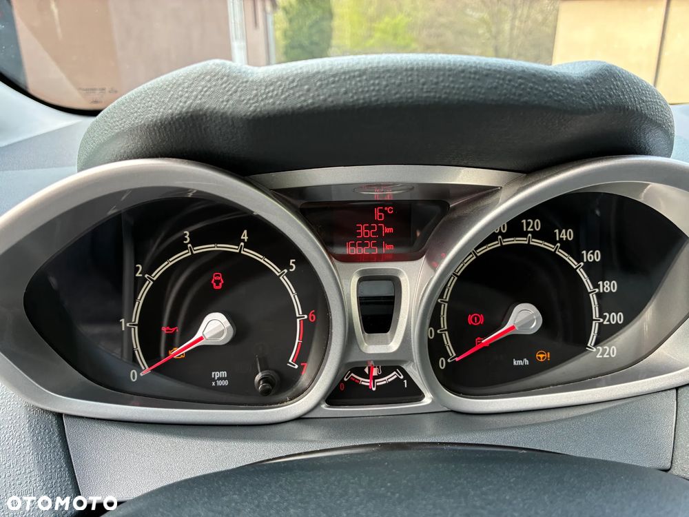 Ford Fiesta - 17