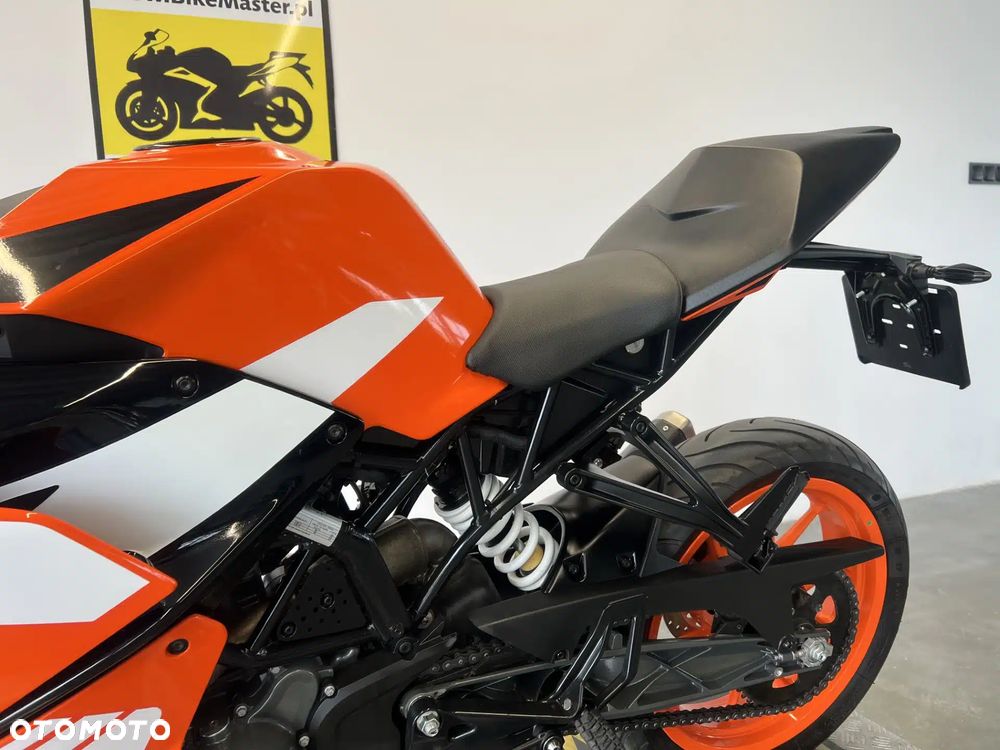KTM RC 125 - 11