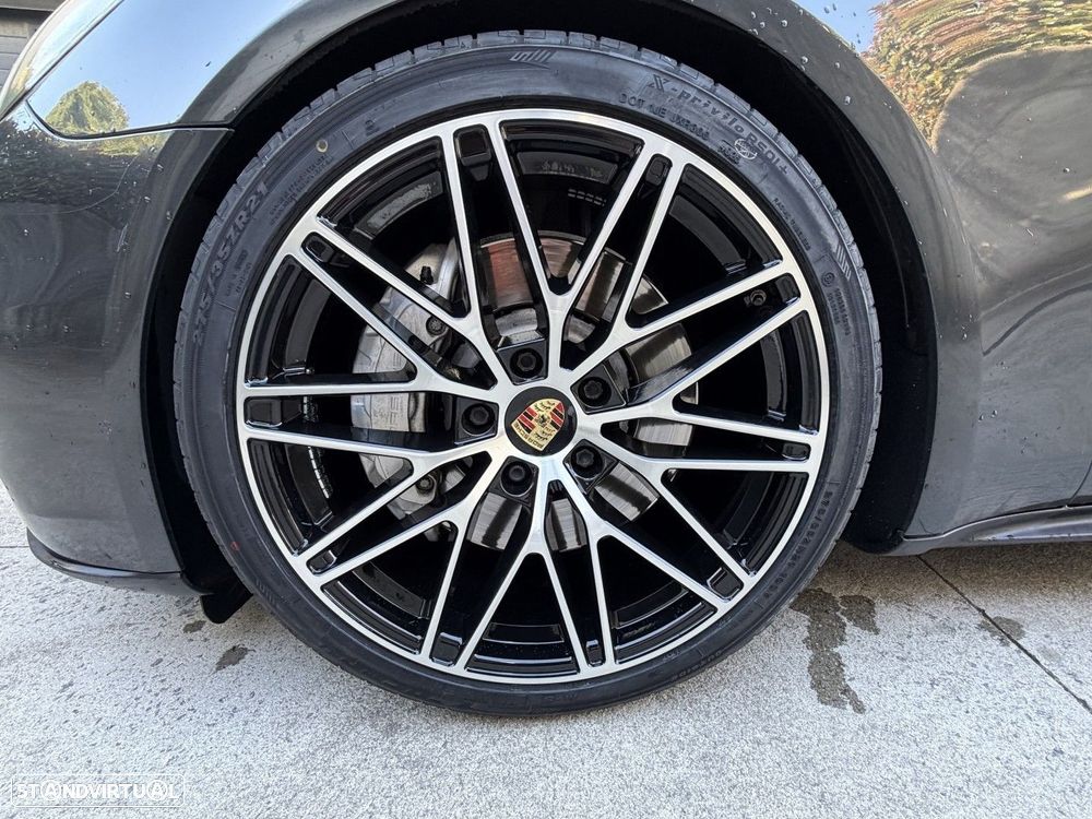 Porsche Panamera 4 E-Hybrid Platinum Edition - 7