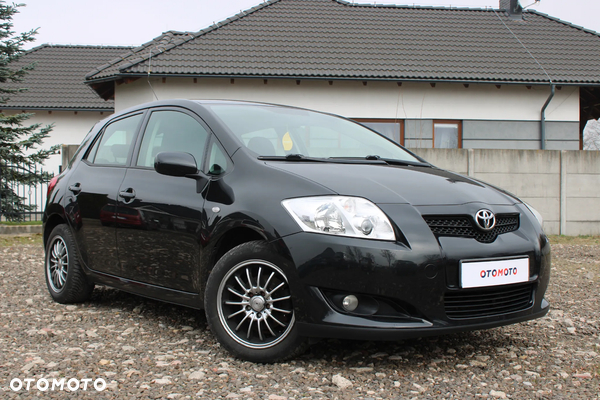 Toyota Auris 1.4 VVT-i Team